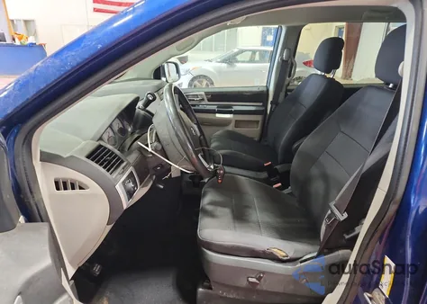 2010 Dodge Grand Caravan Sxt z USA, uszkodzony, nr VIN 2D4RN5D19AR372021